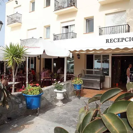 Al-andalus מלון 3*